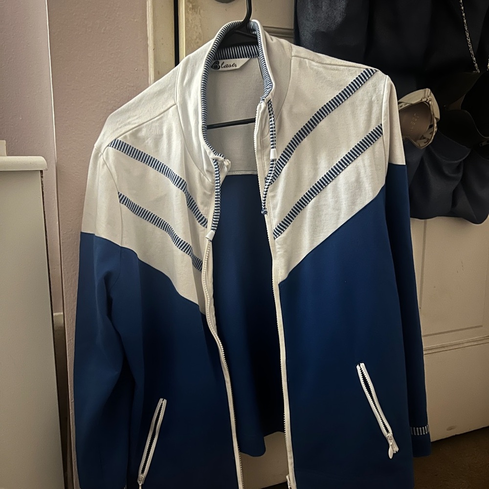 Blasts men’s  Blue and White Windbreaker Jacket Sporty Design - Size Small